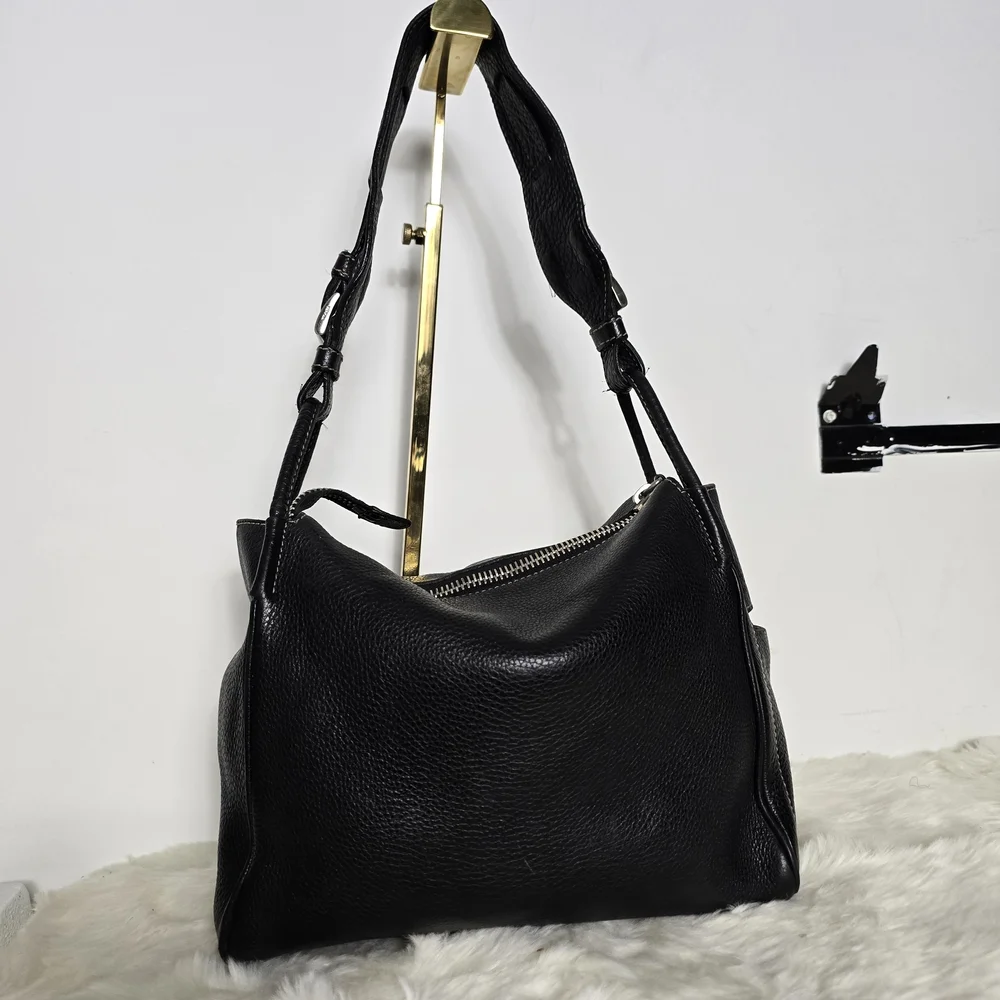 Prada Black Leather Women's Bag - Picture 2 of 16